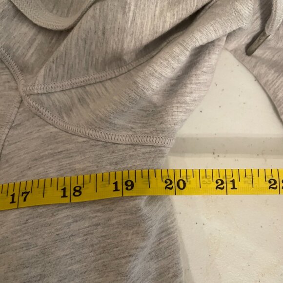 Lululemon Coast Easy Wrap Womens Size 10 Heathered Core Gray Sweatshirt - Picture 10 of 11